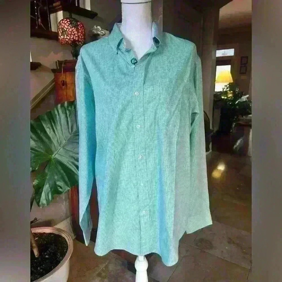 IZOD mens button down green shirt. Size Large. Green NWT. Brand New. Classic - Picture 2 of 6